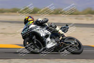 media/Oct-08-2022-SoCal Trackdays (Sat) [[1fc3beec89]]/Turn 16 (125pm)/